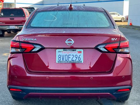 Used 2020 Nissan Versa SV image 5