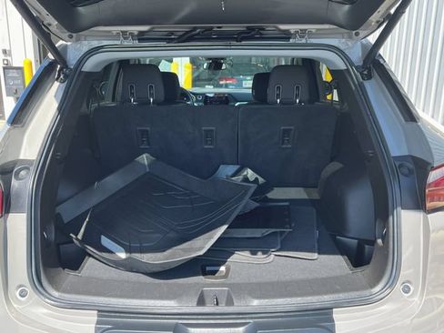 Used 2021 Chevrolet Blazer LT FWD image 8