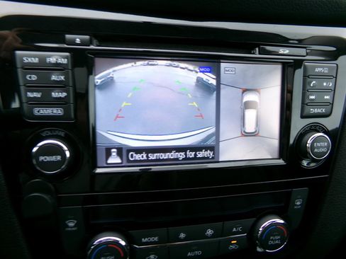 Used 2016 Nissan Rogue SL w/ SL Premium Package AWD/4WD image 25