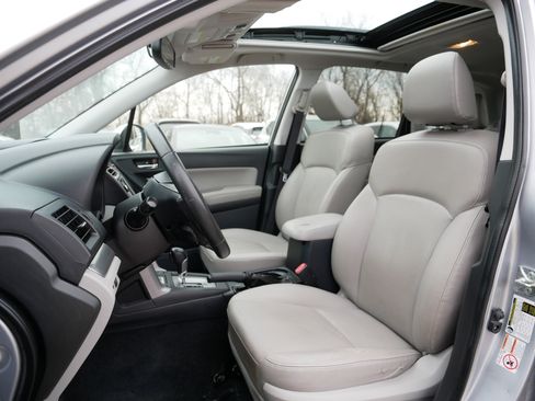 Used 2015 Subaru Forester 2.5i Limited image 34