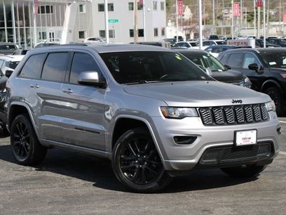 Used 2018 Jeep Grand Cherokee Altitude