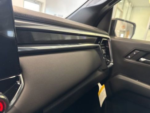 New 2026 GMC Canyon Elevation w/ Convenience Package image 44