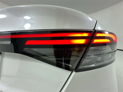 Certified 2024 Honda Accord EX image 10