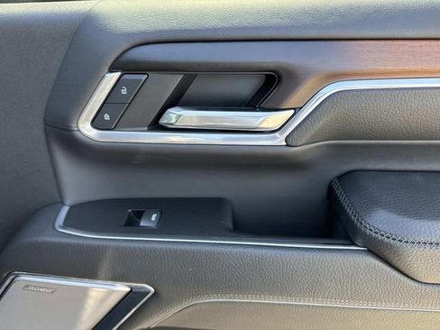 Used 2024 GMC Sierra 2500 Denali w/ Denali Reserve Package image 20