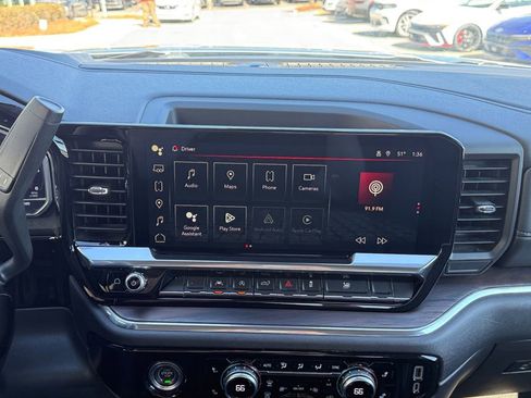 Used 2024 GMC Sierra 1500 SLT image 26