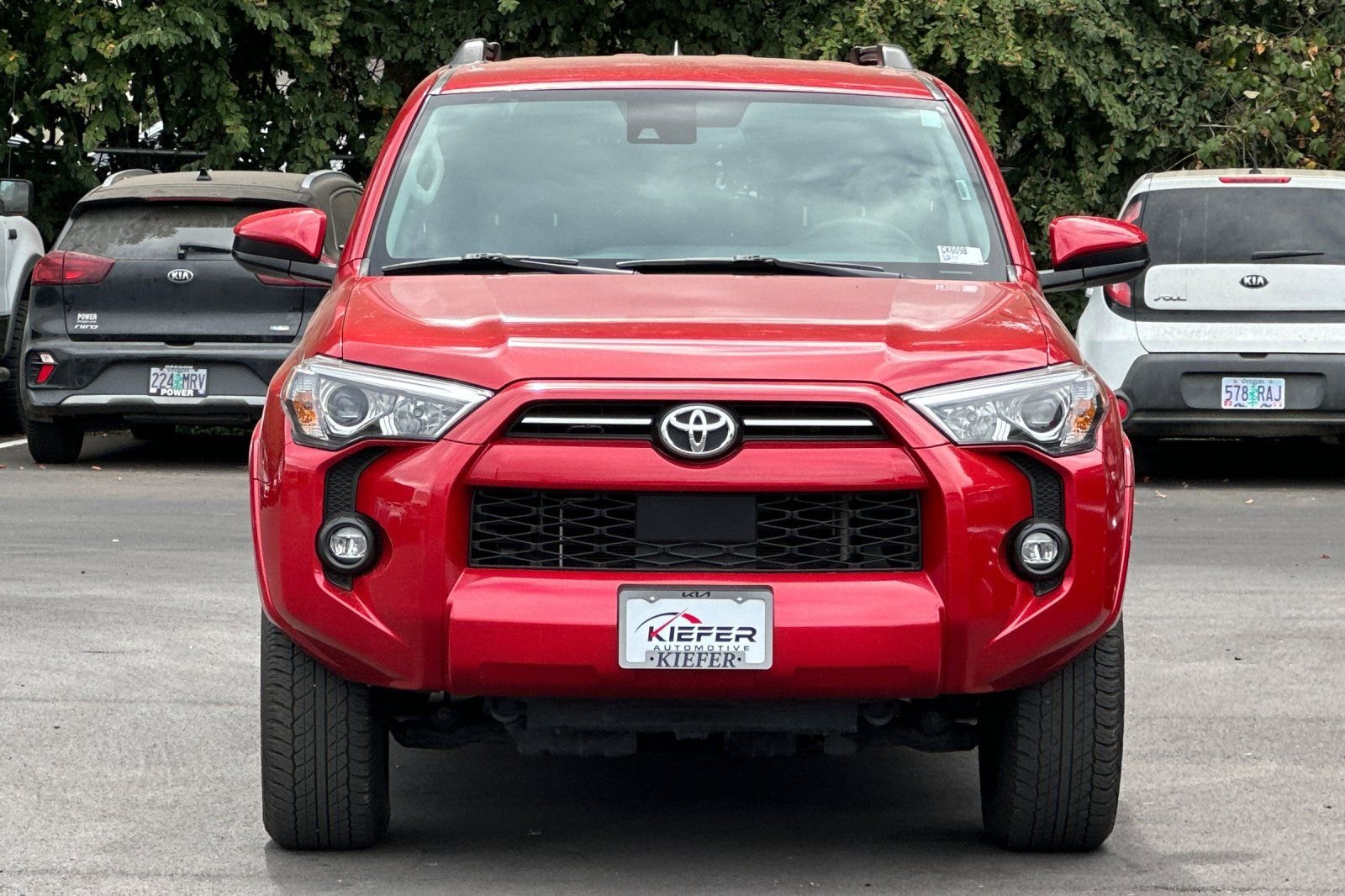 Used 2024 Toyota 4Runner SR5 AWD/4WD image 9