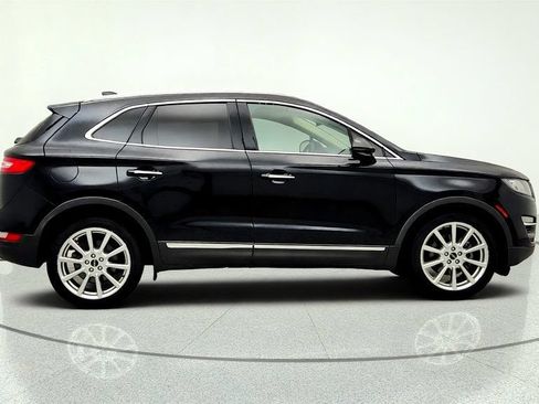 Used 2019 Lincoln MKC Reserve FWD image 4