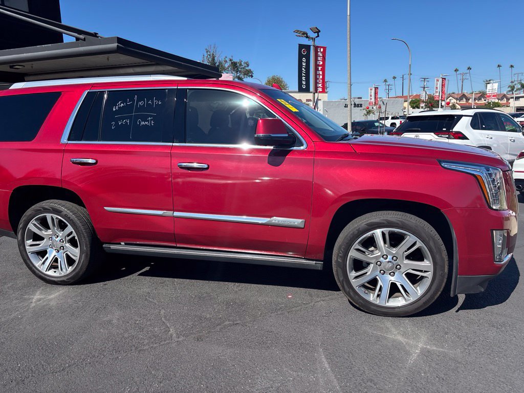 Used 2015 Cadillac Escalade Premium AWD/4WD image 3