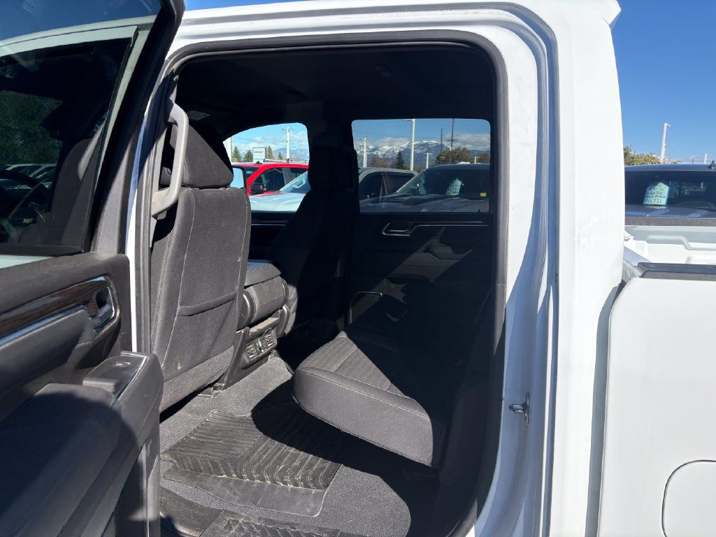 Used 2025 Chevrolet Silverado 2500 LT w/ Convenience Package AWD/4WD image 5
