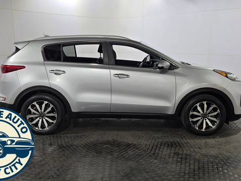 Used 2019 Kia Sportage EX FWD image 8