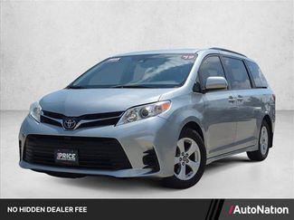 Used 2019 Toyota Sienna LE FWD video 1