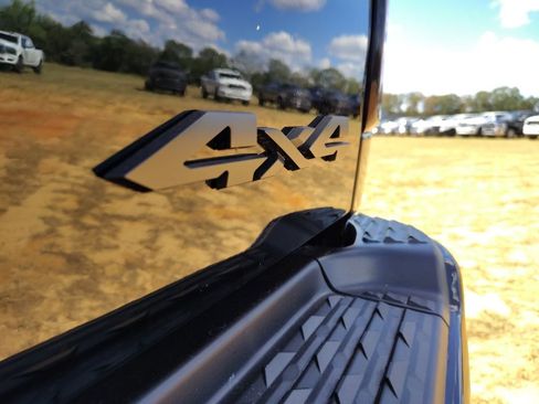 New 2025 RAM 2500 Big Horn image 10