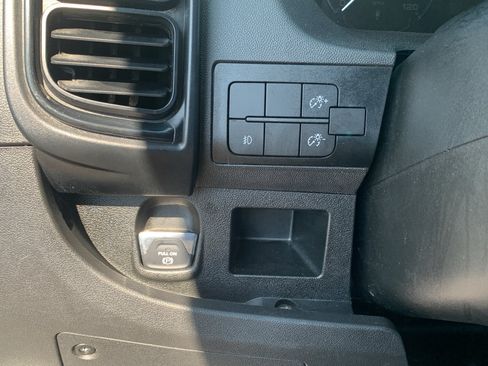 Used 2025 RAM ProMaster 3500 w/ Convenience Group FWD image 16