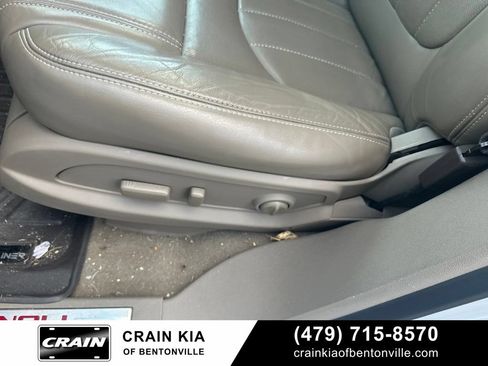 Used 2016 GMC Acadia Denali FWD image 17