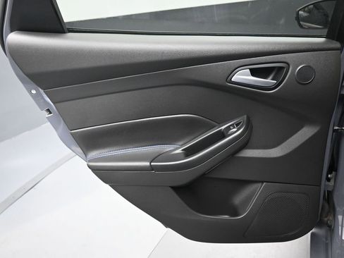 Used 2017 Ford Focus RS image 29