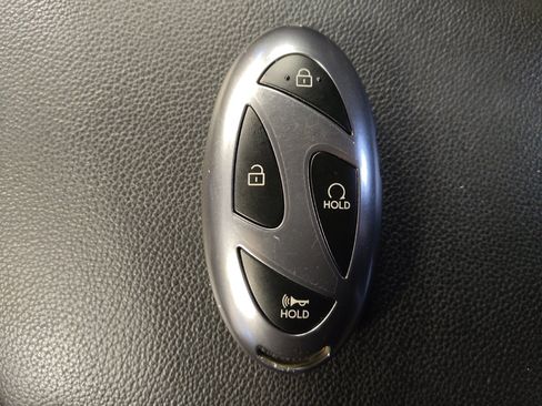 Used 2025 Hyundai Elantra Sport FWD image 32