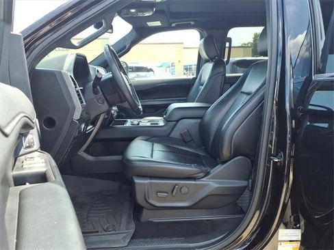 Used 2020 Ford Expedition Max XLT w/ Equipment Group 202A image 13