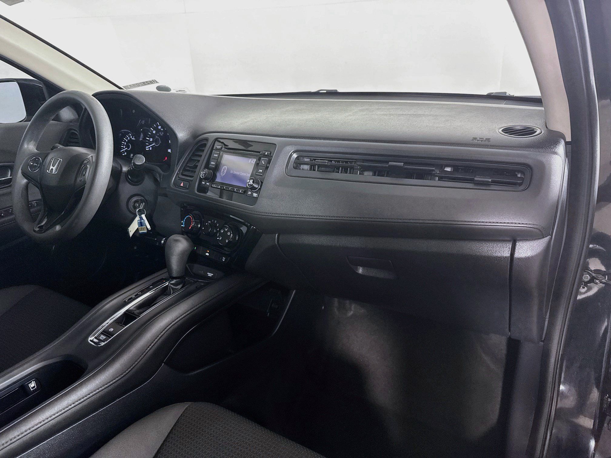 Used 2019 Honda HR-V LX image 34