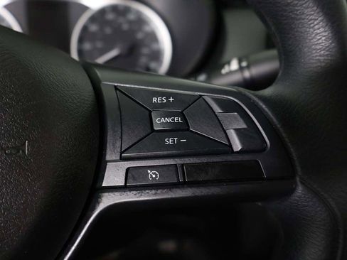 Used 2025 Nissan Versa S FWD image 35