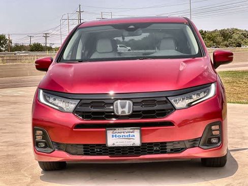 Used 2025 Honda Odyssey Touring image 7