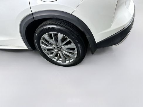 Used 2023 INFINITI QX50 Luxe image 11