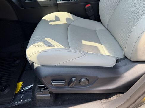 Certified 2026 Toyota Tacoma Limited AWD/4WD image 25