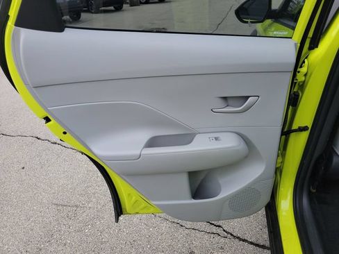 Used 2025 Hyundai Kona SEL FWD image 16