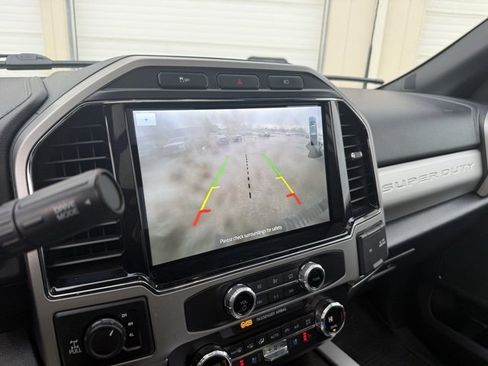 Used 2022 Ford F350 Lariat w/ Black Appearance Package image 15