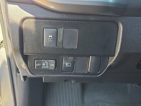 Used 2022 Toyota Tacoma SR5 w/ Technology Package AWD/4WD image 26
