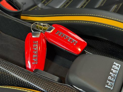 Used 2018 Ferrari 488 GTB image 30