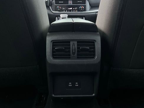 Used 2025 Nissan Rogue SV image 12