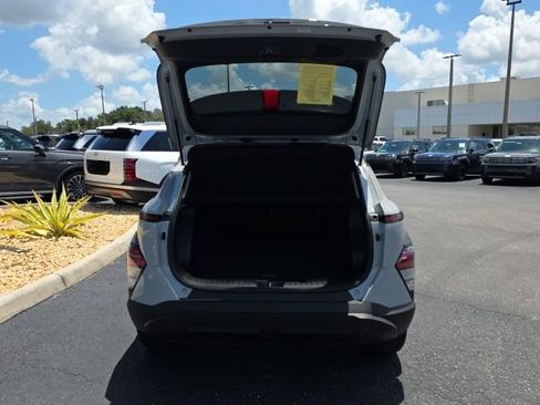 Certified 2025 Hyundai Kona SEL FWD image 21