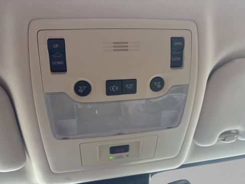 Used 2019 Lexus IS 300 image 27