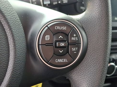 Used 2021 Kia Soul S image 21