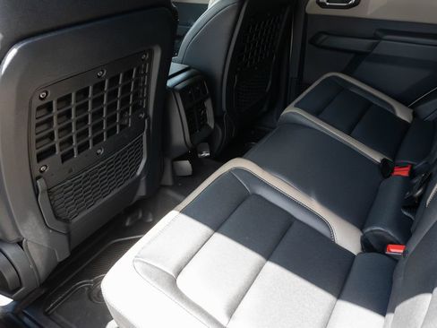 New 2026 Ford Bronco Big Bend w/ Black Diamond Package AWD/4WD image 18
