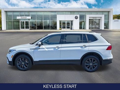 Used 2024 Volkswagen Tiguan SE AWD/4WD image 5