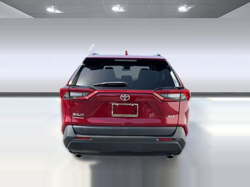 Used 2024 Toyota RAV4 XLE FWD image 10