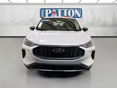 New 2026 Ford Escape Active image 2