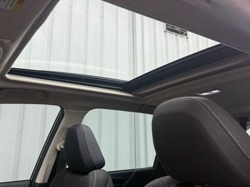 Used 2023 Subaru Forester Premium image 15