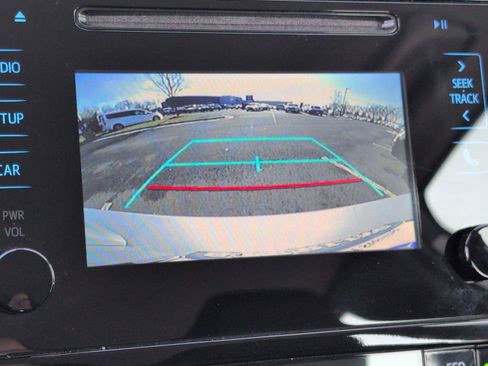 Used 2019 Toyota Prius LE image 28