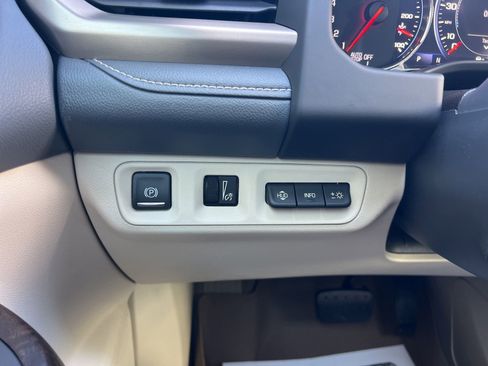 Used 2020 GMC Acadia Denali w/ Technology Package image 43