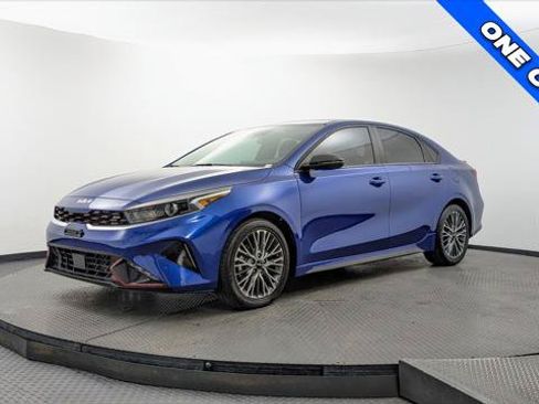 Used 2024 Kia Forte GT-Line w/ GT-Line Premium Package FWD image 2
