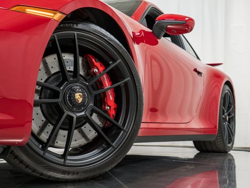 Certified 2024 Porsche 911 Carrera 4 GTS image 33