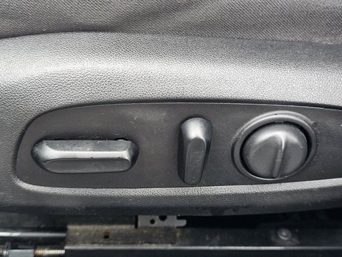 Used 2018 Chevrolet Malibu LT FWD image 19
