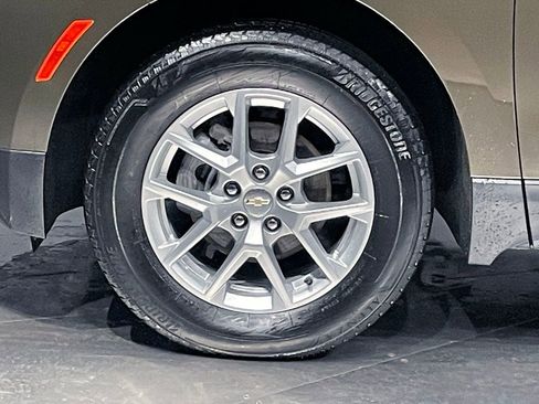 Used 2023 Chevrolet Equinox LT image 35