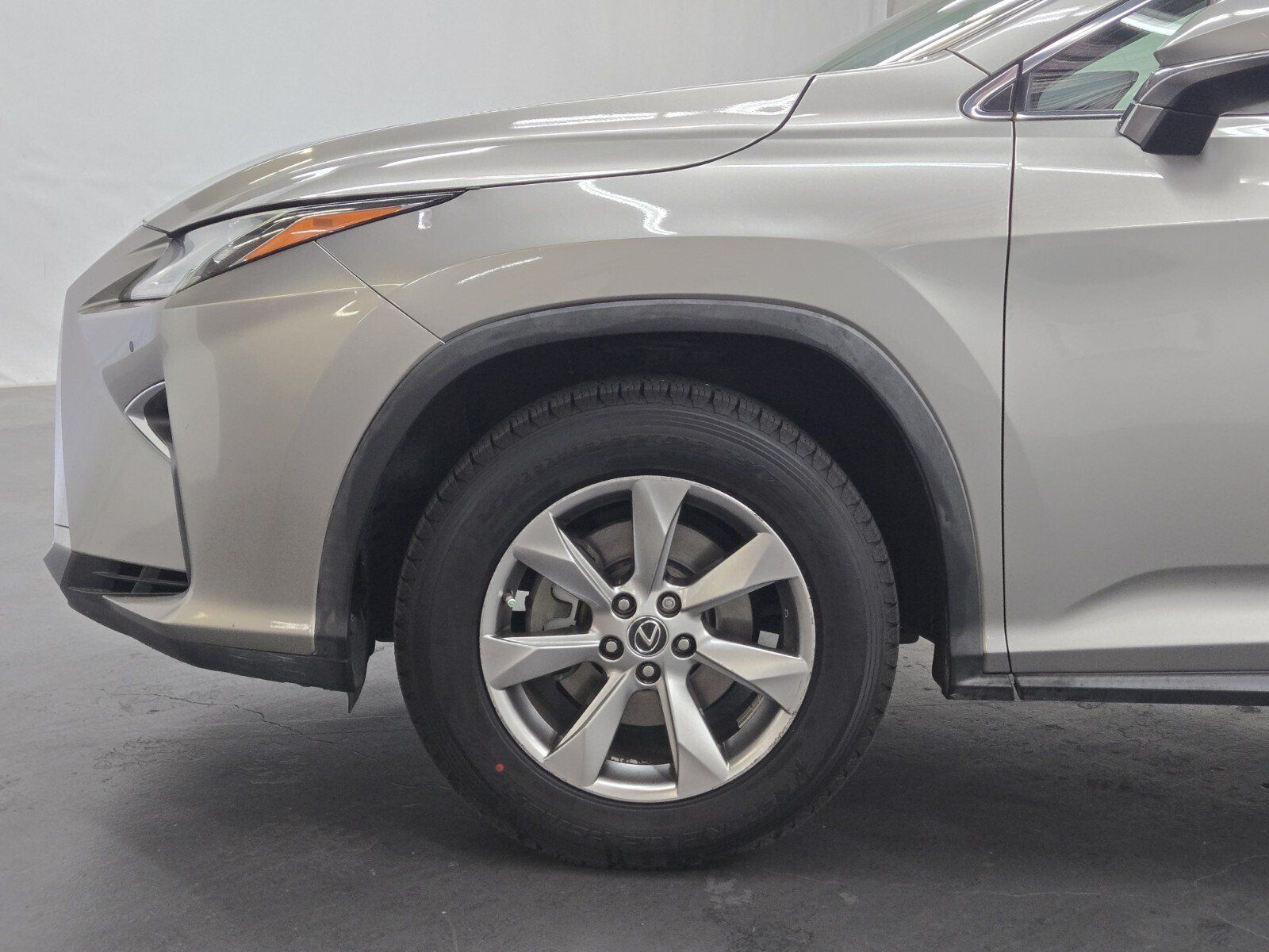 Used 2018 Lexus RX 350 FWD w/ Accessory Package image 6