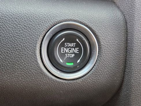 Used 2025 GMC Acadia Denali w/ Super Cruise Package image 25