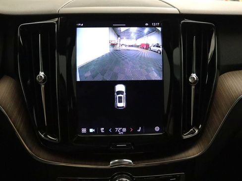 Used 2022 Volvo XC60 B5 Momentum AWD/4WD image 26