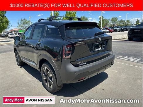 New 2026 Nissan Kicks SV w/ Cold Weather Package AWD/4WD image 8