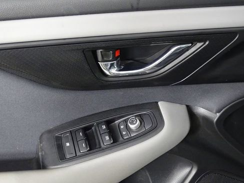 Used 2023 Subaru Outback Premium image 17